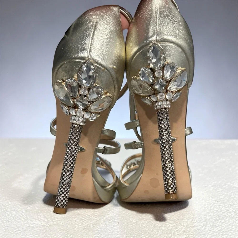 Badgley Mischka Sheri Platform Sandal Crystal Heels Size 8